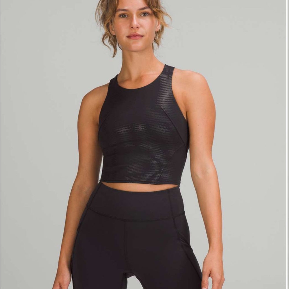 Lululemon Invigorate Training Tank Top *Foil - Shapeshifter Foil Black - Size 6